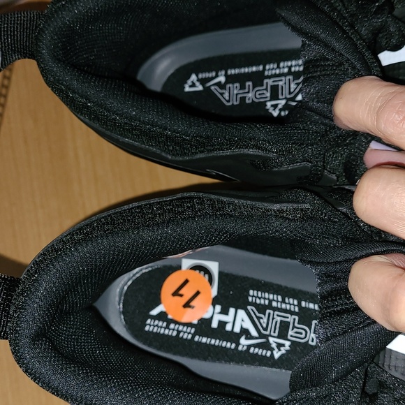 Nike Football Cleats - Picture 5 of 6